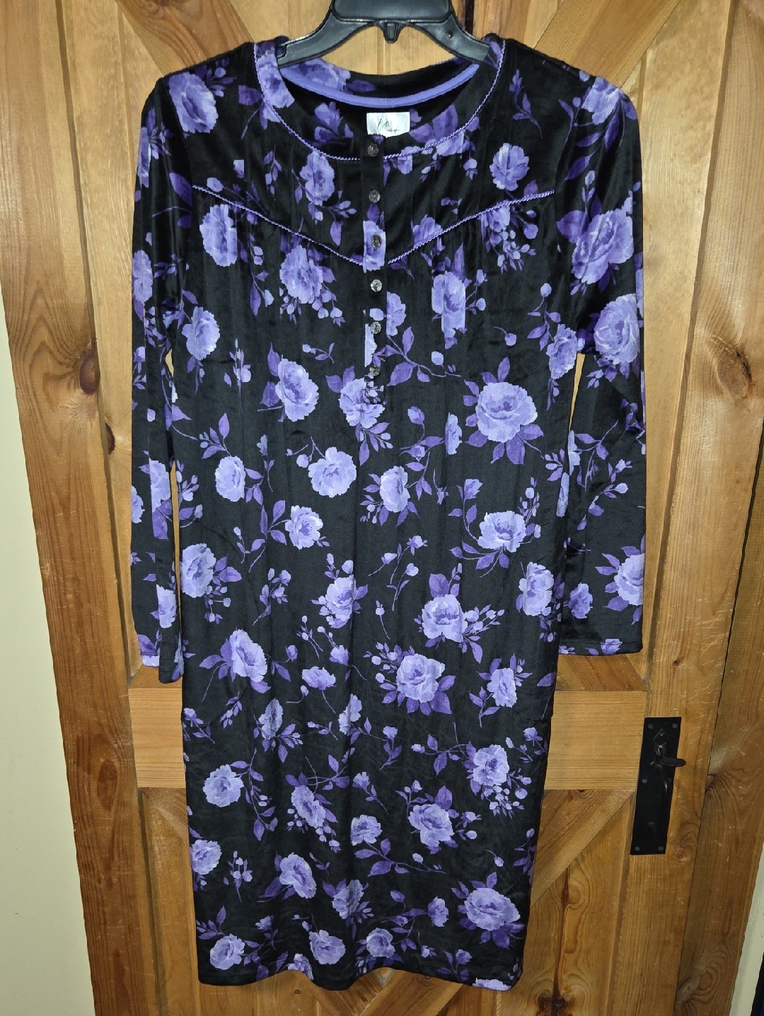 Aria Collection Womens Nightgown..M